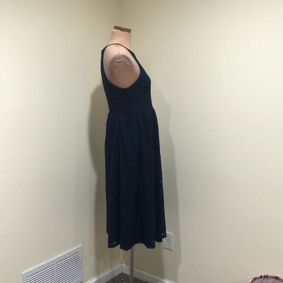 Francesca’s Collection Soprano Midi Dress Size Medium Navy Blue Floral Lace - Picture 4 of 9